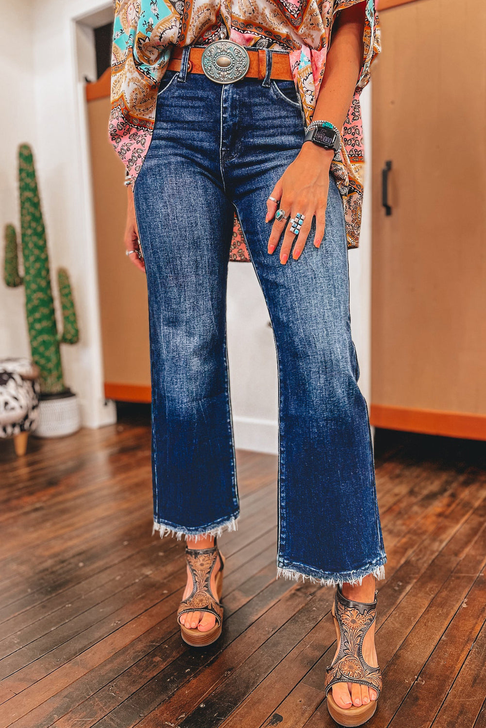 Dark Wash Raw Hem Jeans FB