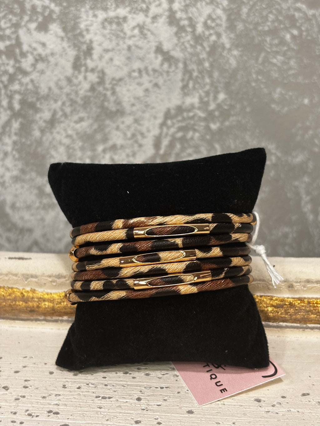 Magnetic Buckle Leopard Multi Bangle